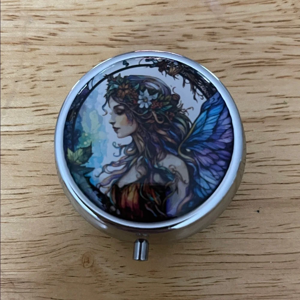 Fairy Design Round Pill Box - Picture 1 of 2